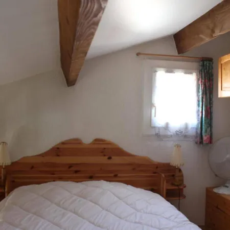 Holiday home Maison De Avec Mezzanine Et Terrasse, A 900m De La - 6 Couchages ! - Fr-1-229-806