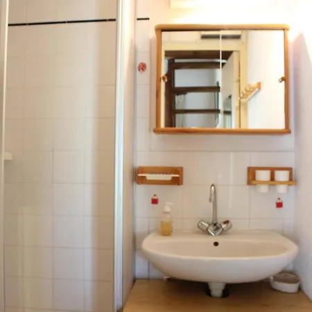Maison De Avec Mezzanine Et Terrasse, A 900m De La - 6 Couchages ! - Fr-1-229-806 *